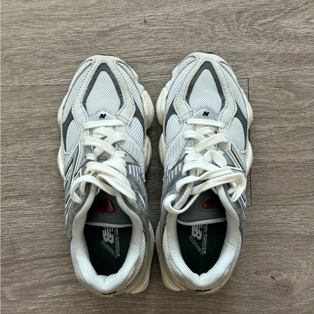 New Balance 9060